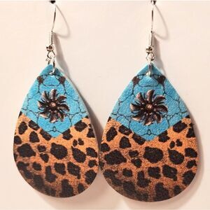 Western teardrop earrings‎ faux leather new d73